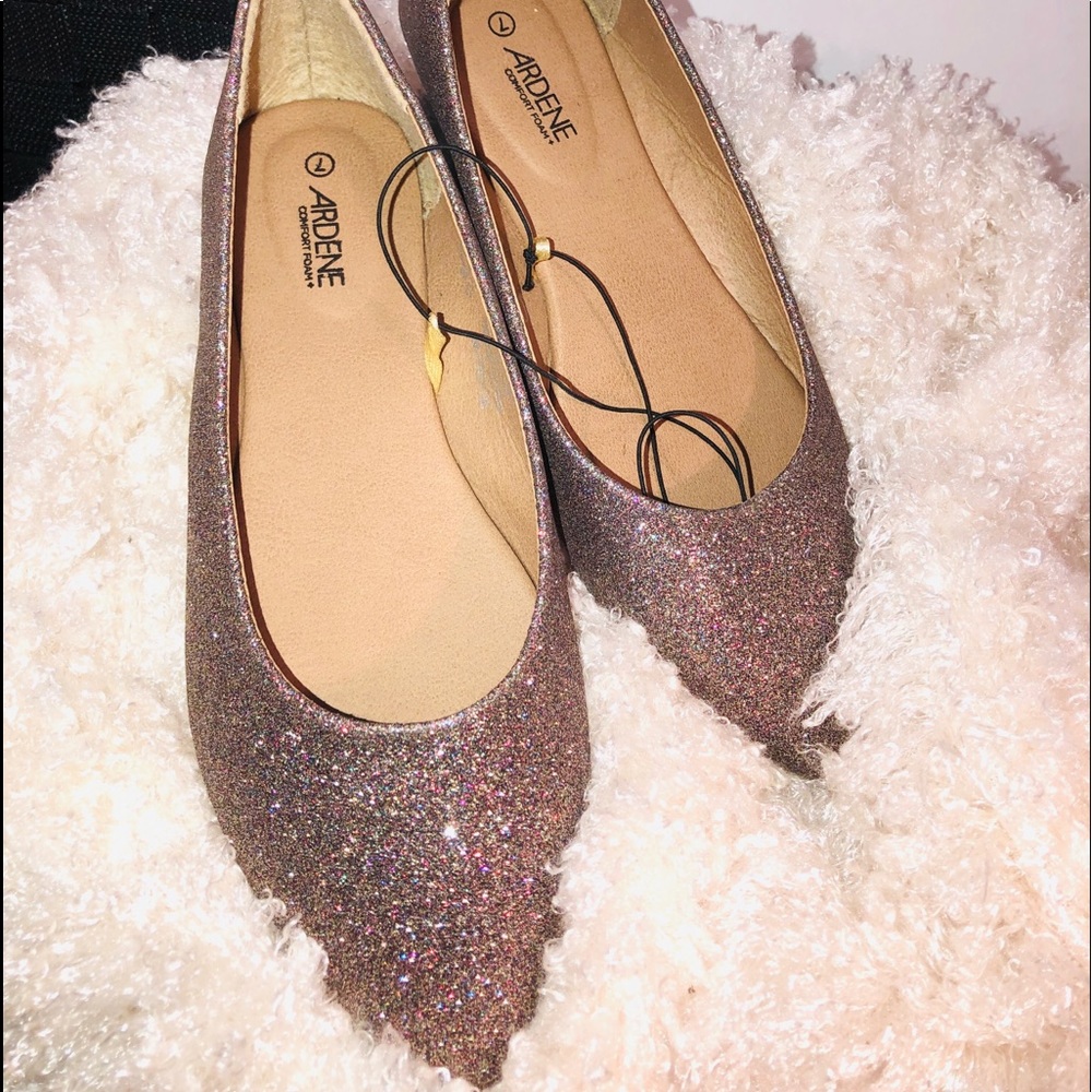 Cute pointed toe ballet flats
